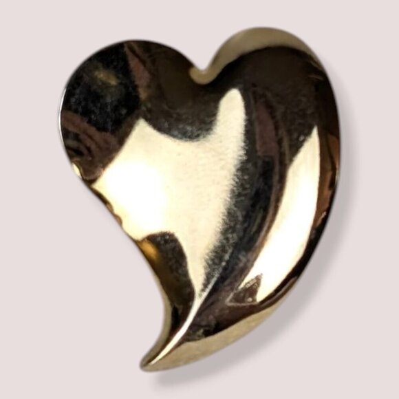 (2/$20) V. Smooth Heart Brooch - Picture 2 of 6
